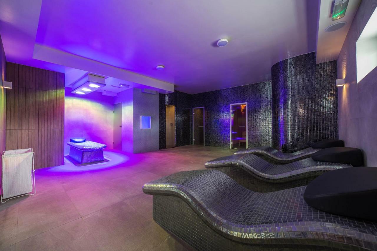 Family-Holiday Spa&Resort Дзівнувек Екстер'єр фото